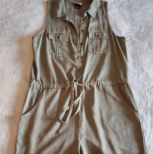 Army Green Sleeveless One Piece Shorts Jumper, Tie front, Front Pockets, M